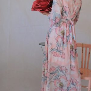 Abito elegante con stampa floreale