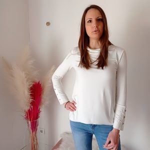 Maglia donna primavera/estate in viscosa con collo sciallato e bottoni sui polsini