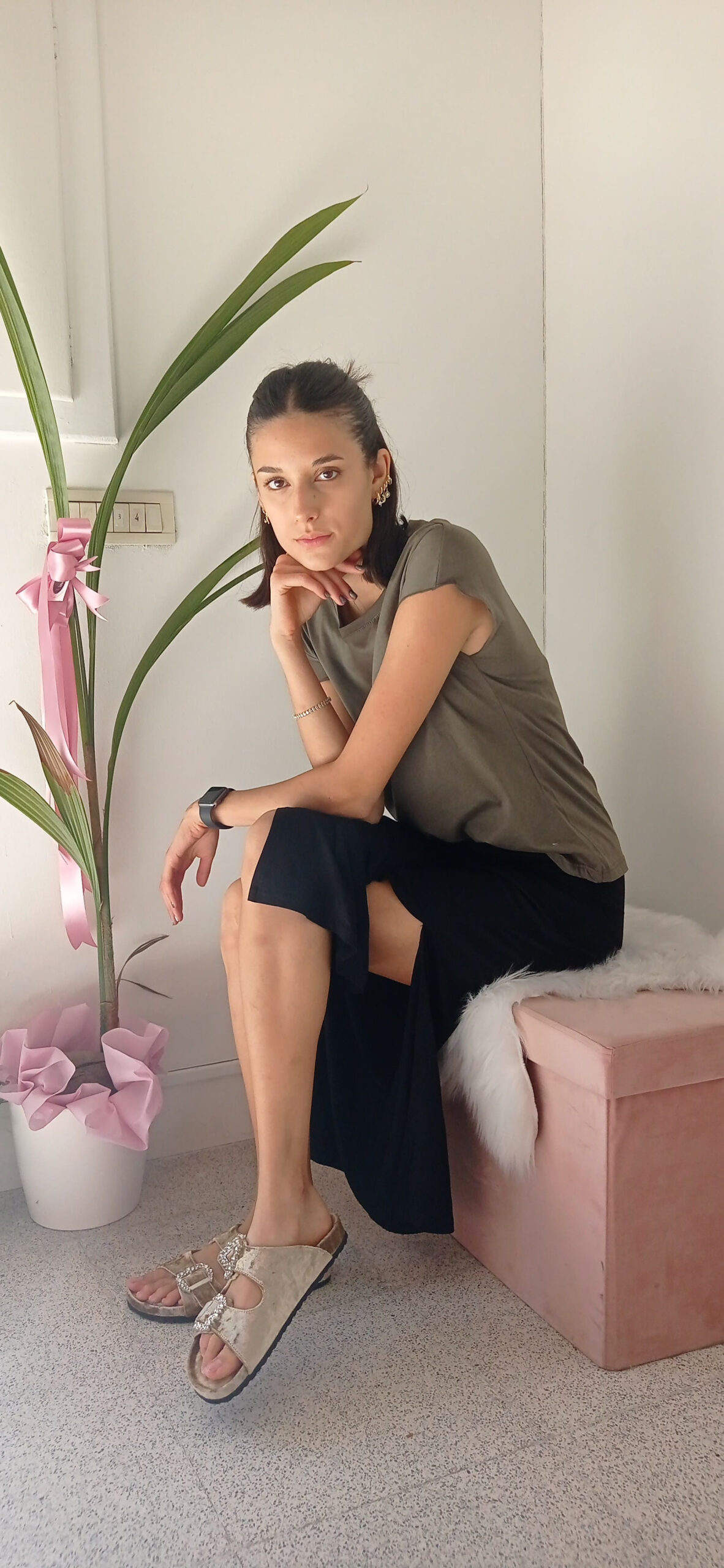 T-Shirt Manica Corta in Cotone con Taglio Morbido: Comodità e Stile in un Unico Capo! - immagine 3