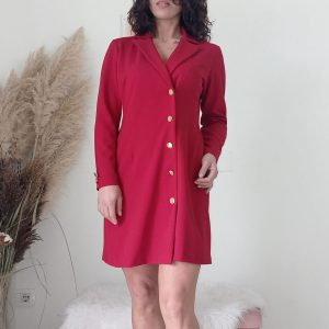 Abito Chemisier Rosso Passione: Un Tocco di Eleganza per Ogni Occasione