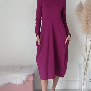 Abito Magenta in Punto Milano Viscosa – Eleganza Quotidiana e Versatilità