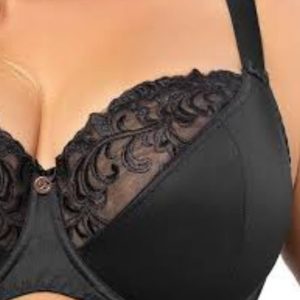 Reggiseno Elegante con Coppe Differenziate: Comfort e Supporto Perfetto
